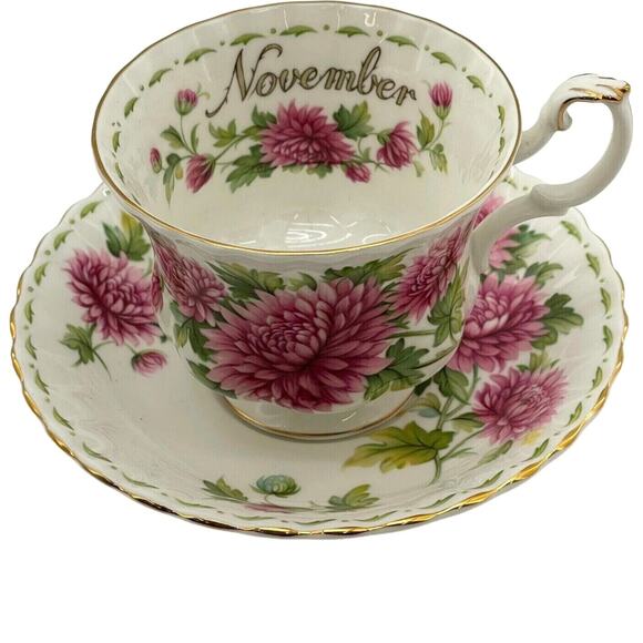 Royal Albert November Teacup & Saucer Set Chrysanthemum Month Flower  Bone China - Picture 1 of 16